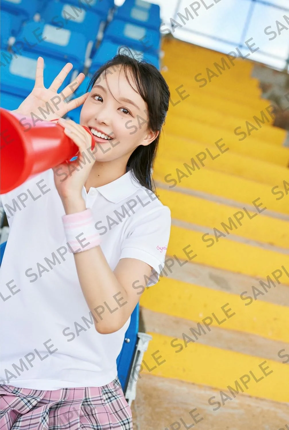 Akari Fukuda 1st Photo Book "summer cut lion" / AKB48 STU48 - Image 2