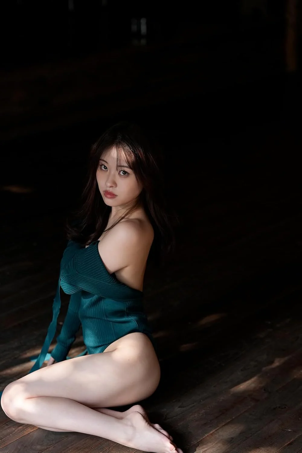 Chiyori Nakanishi 1st Photo Book 'chiyori biyori'  / AKB48 HKT48 - Image 2