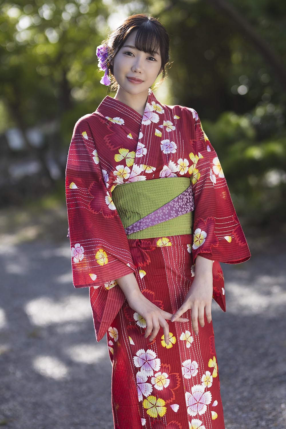 Koharu Shiina Photo Book "natsujimai" - Image 5