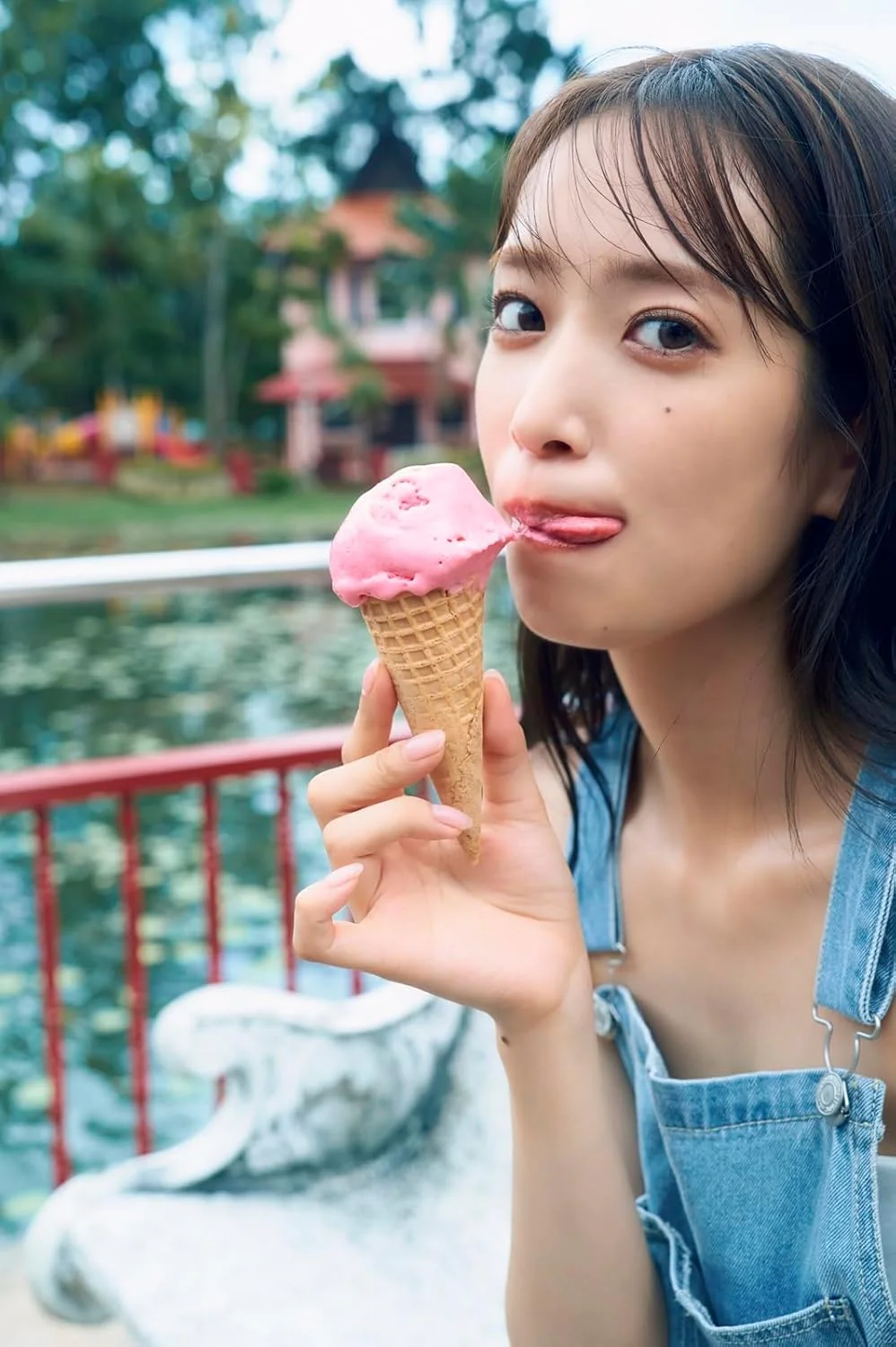 Kumi Sasaki 1st Photo Book "mekuruhibi" /Hinatazaka46 - Image 2
