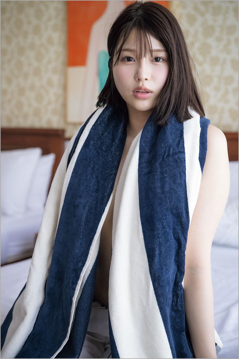 Mahiro Tadai Photo Book "mahironear…" - Image 5