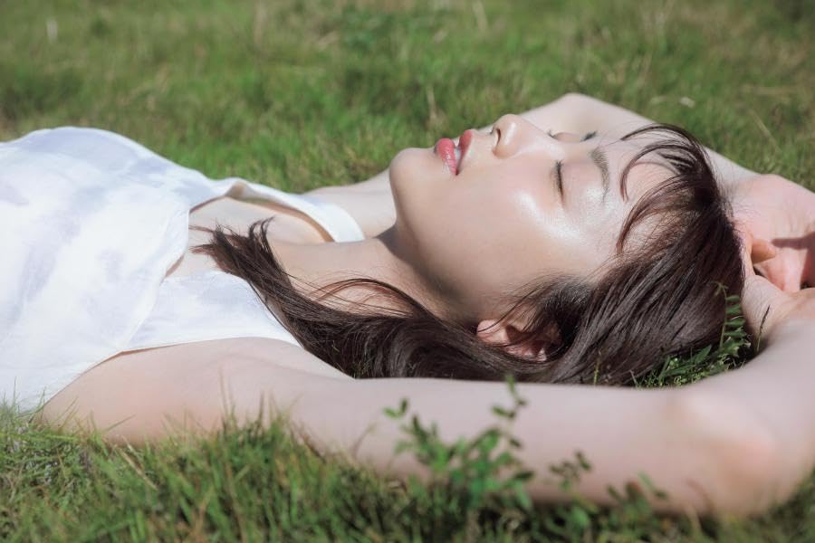 Minami Sakuma 1st Photo Book "minamikara" - Image 3