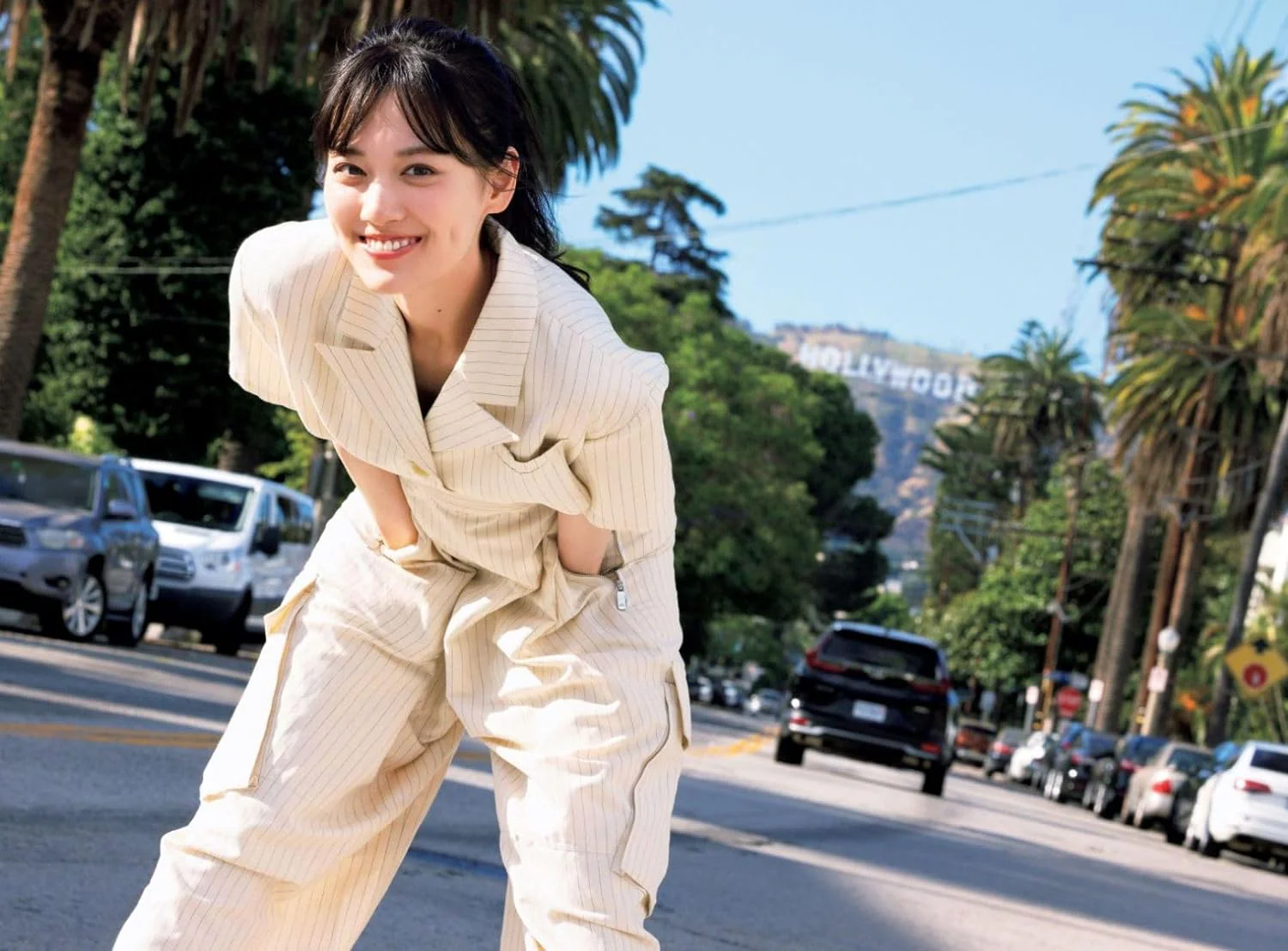 Mizuki Yamashita 2nd Photo Book "heroine" / Nogizaka46 - Image 3