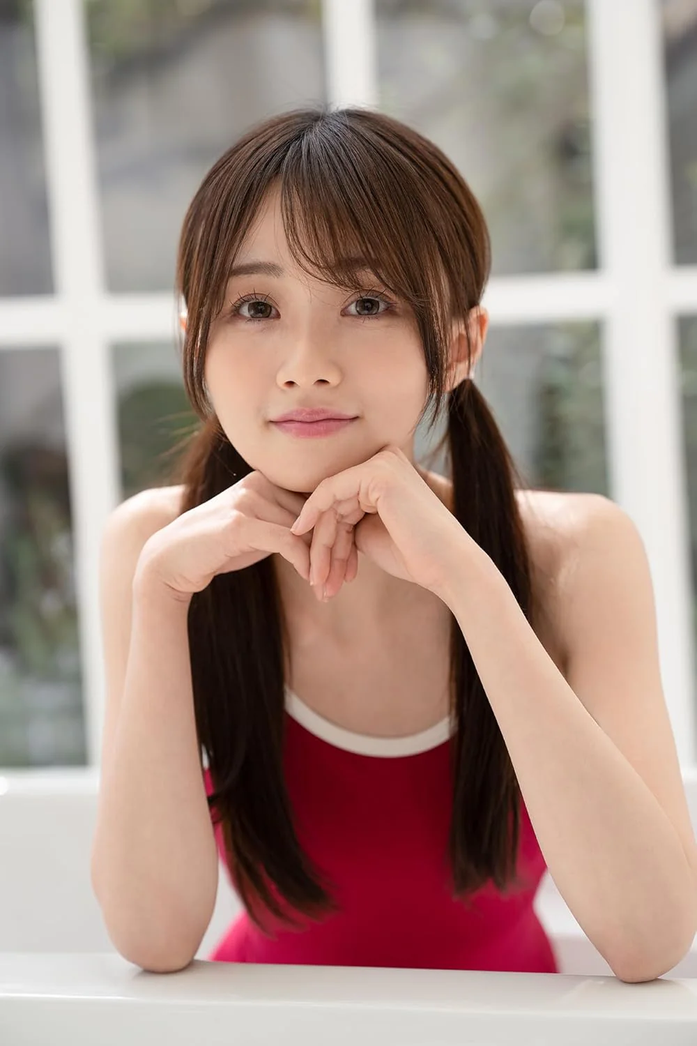 Momoka Izumi 1st Photo Book "Koigokoro" - Image 3