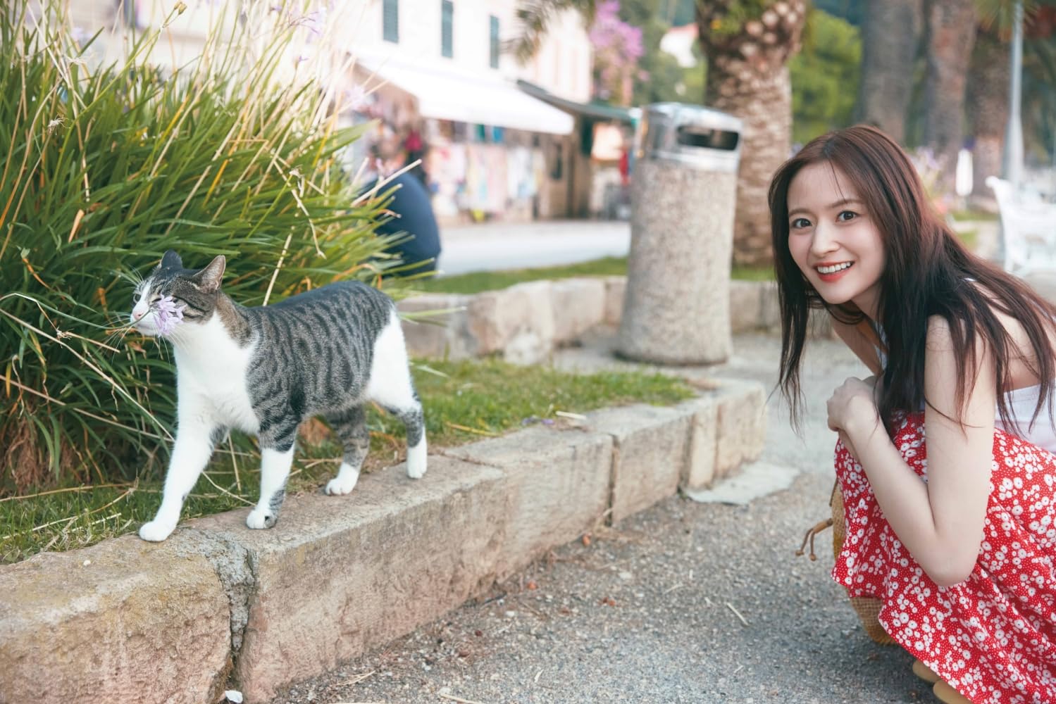 Nogizaka46 Saya Kanagawa 1st Photo Book "Suki no Gradation" - Image 2