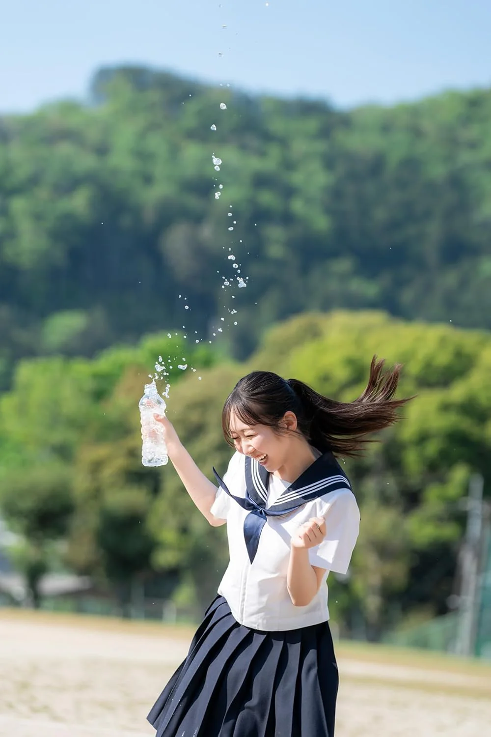 Rine Utsumi 1st Photo Book / AKB48 STU48 - Image 3