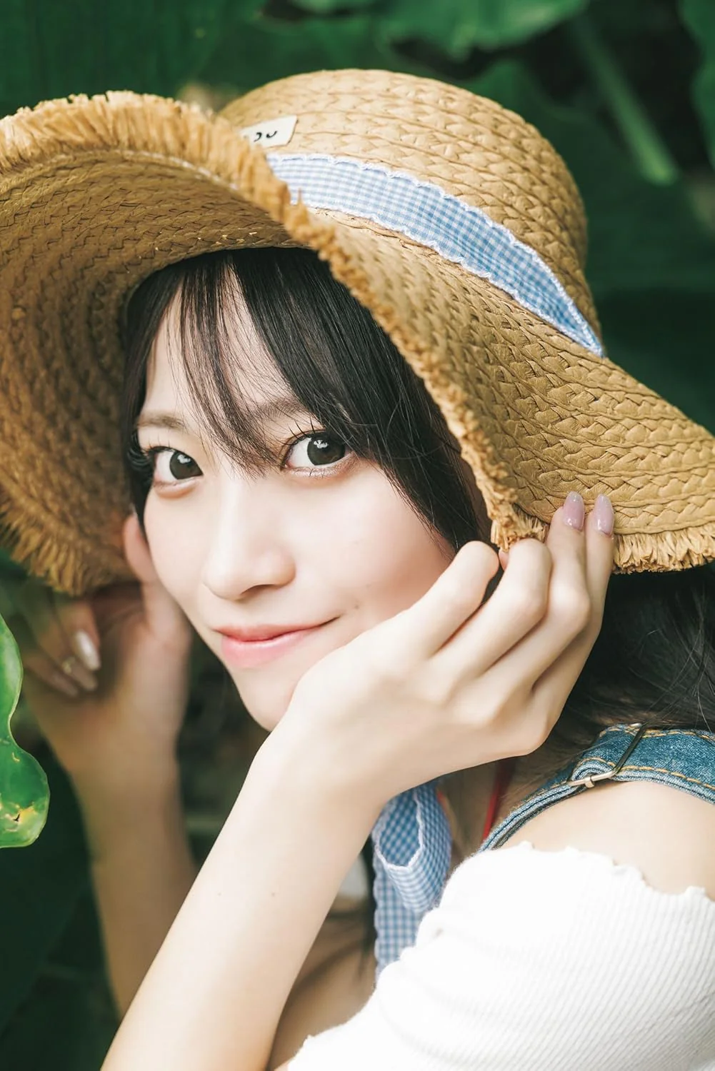 Sayaka Iriuchijima 1st Photo Book "sayakeki hikari" / AKB48 SKE48 - Image 4
