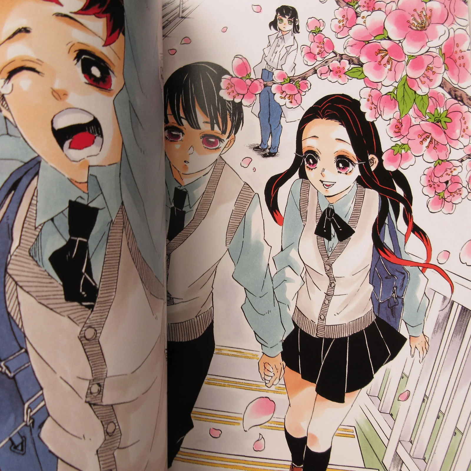 The Art of Demon Slayer: Kimetsu no Yaiba - Image 12