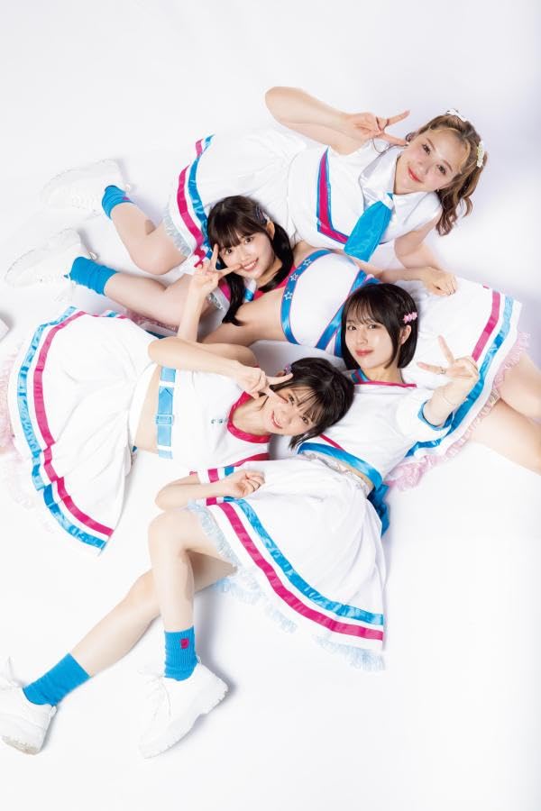 Tokyo Wangan Girls Photo Book "Emonamu" - Image 2