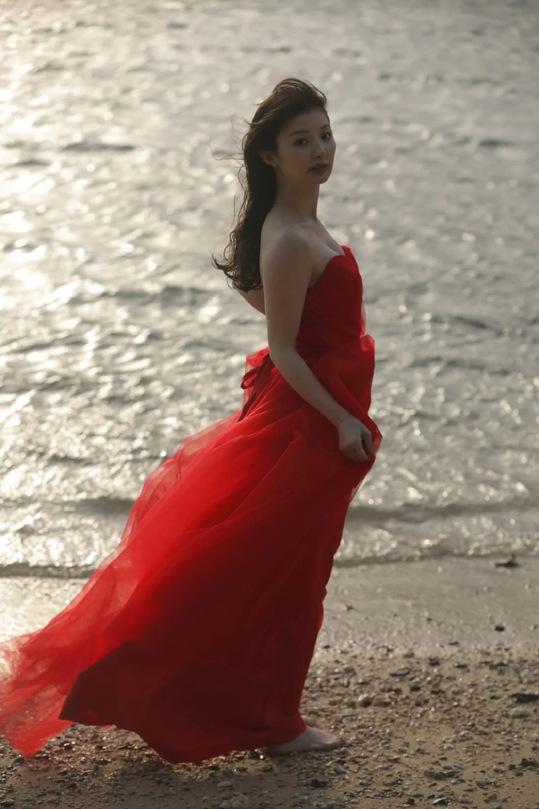 Tom Muto 1st Photo Book "tomumoyou" /AKB48 - Image 2