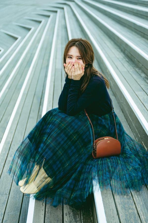 Yui Kobayashi 2nd Photo Book "Igaisei" /Sakurazaka46 - Image 2