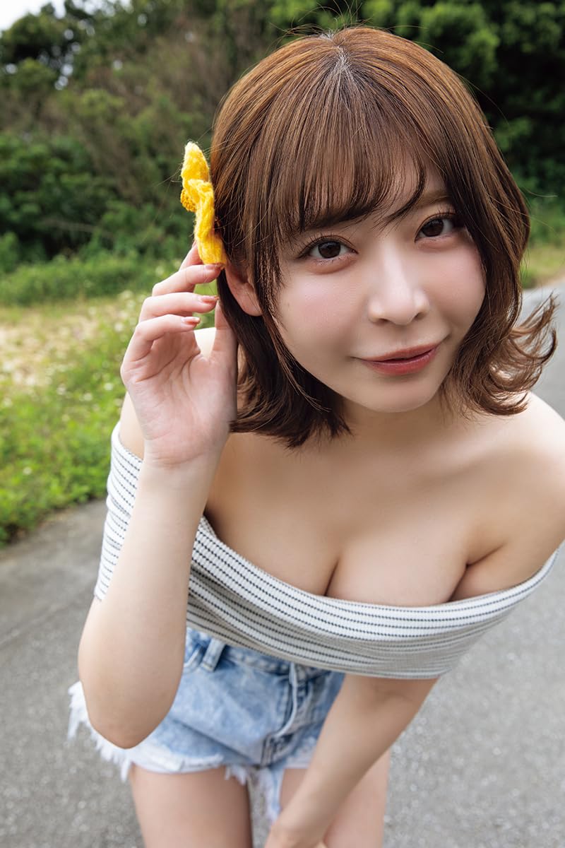Yui Kohinata 3rd Photo Book "Super Erotica XXX" - Image 4