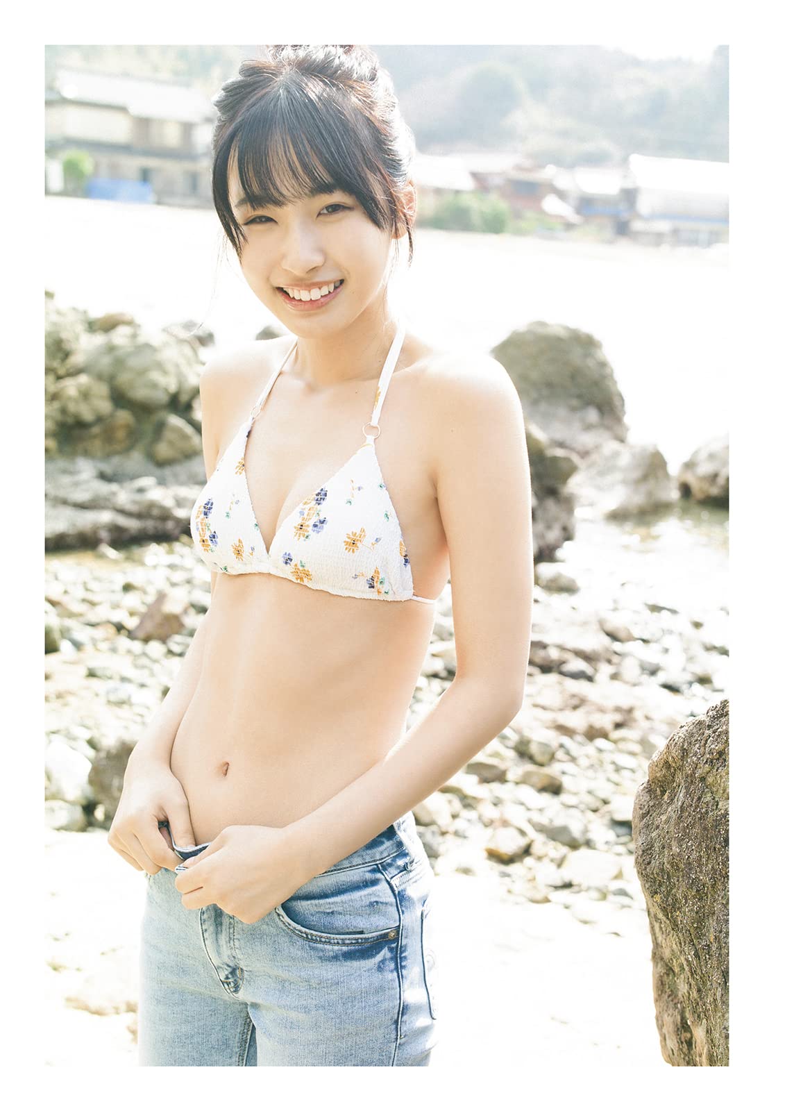 Yuuka Oki 1st Photo Book  / AKB48 STU48 - Image 7